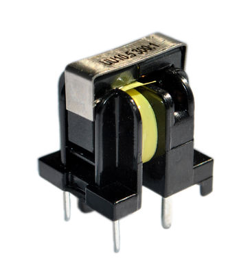 White Current Sense Transformer Up To 25A Input Stable Epoxy Encapsulation